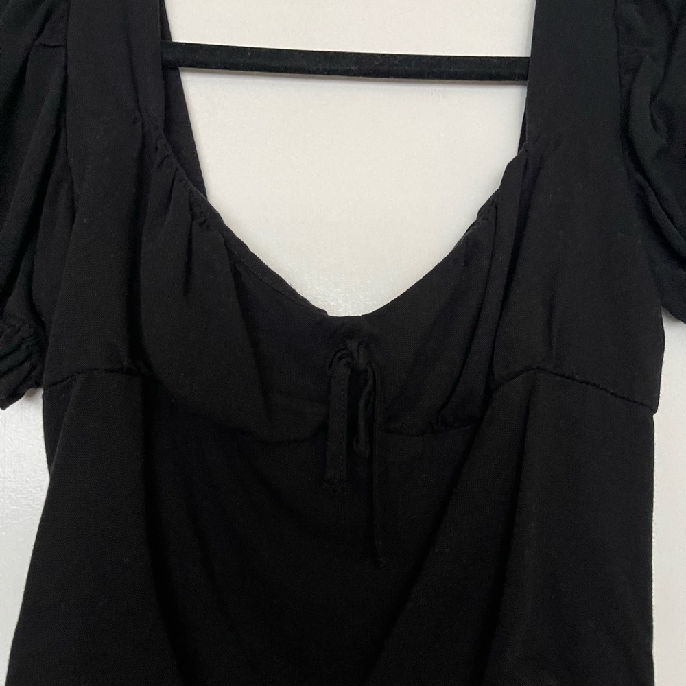 Puff Sleeve Crop Top - Picture 7 of 9